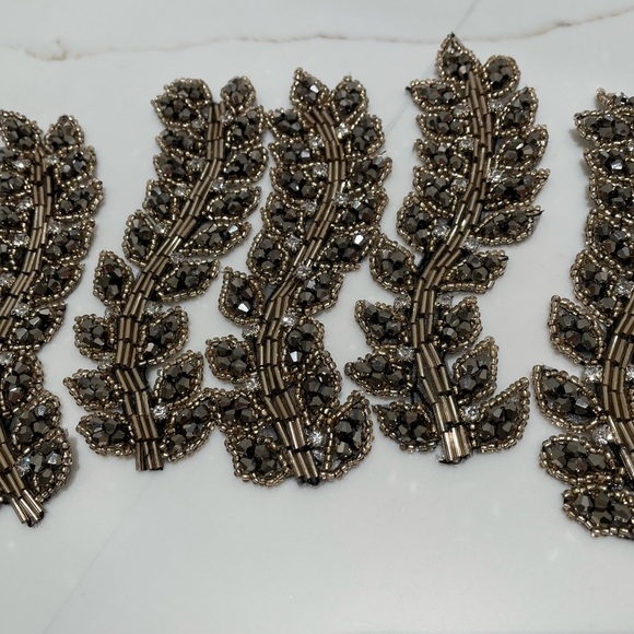 88 Elegant Beaded Appliqués